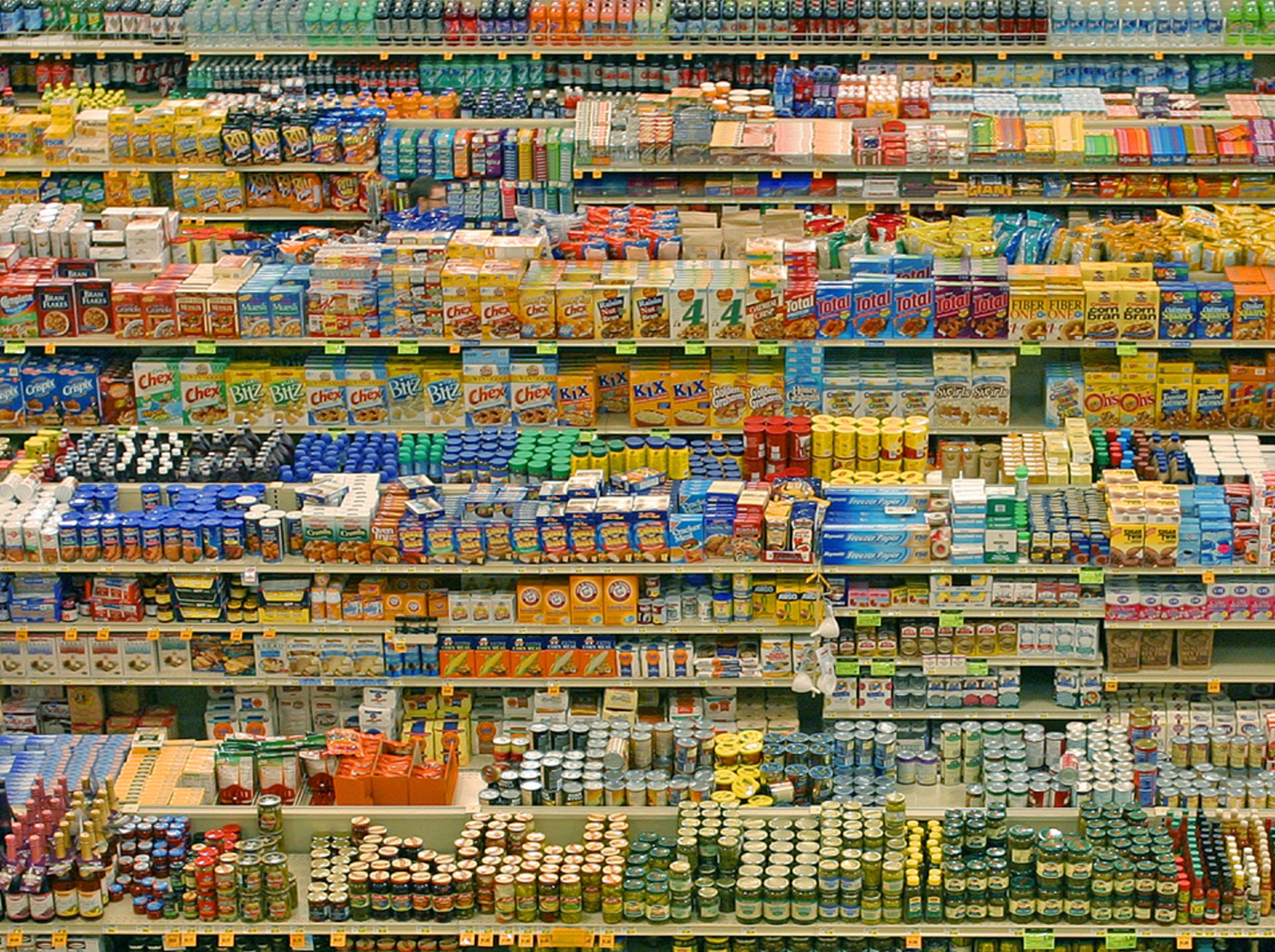 Conventional packaged supermarket shelves